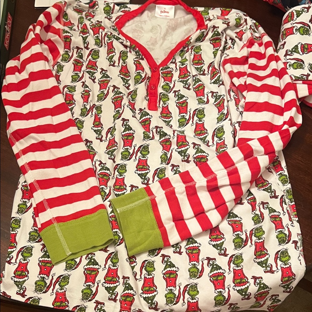 Hanna Andersson Grinch Pajama Top - Red and Green